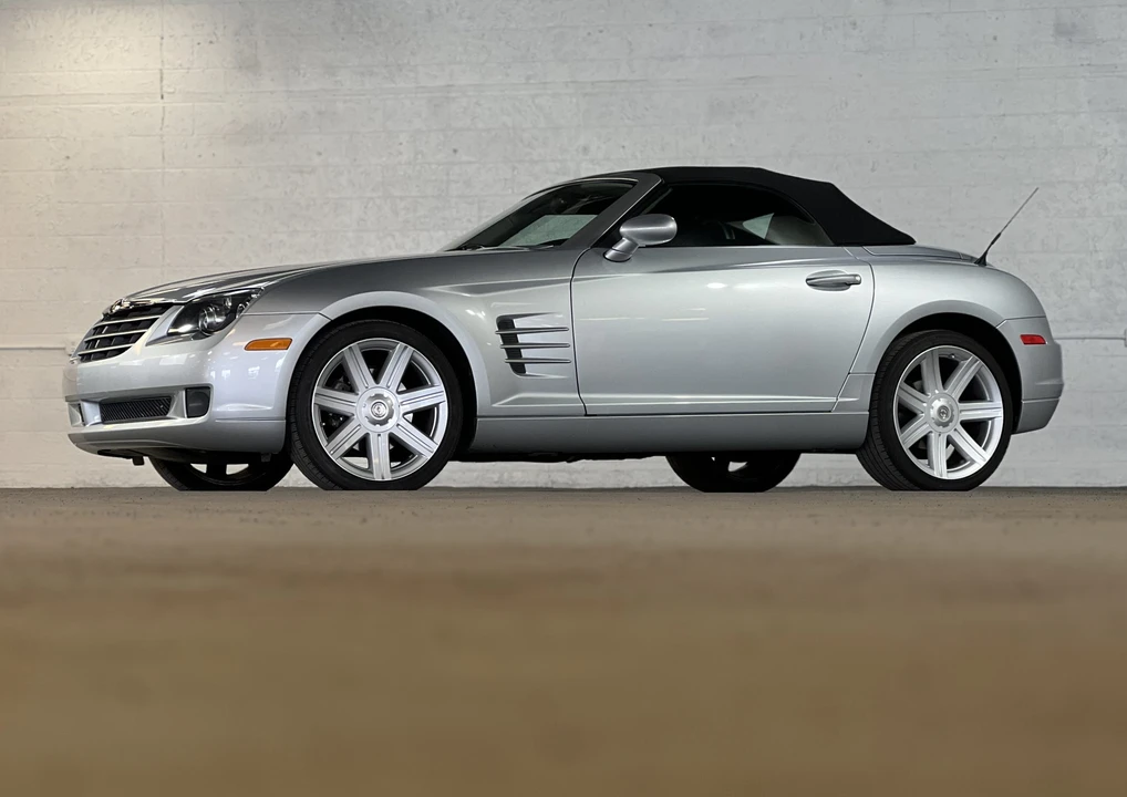 2008 Chrysler Crossfire - Image 28 of 31