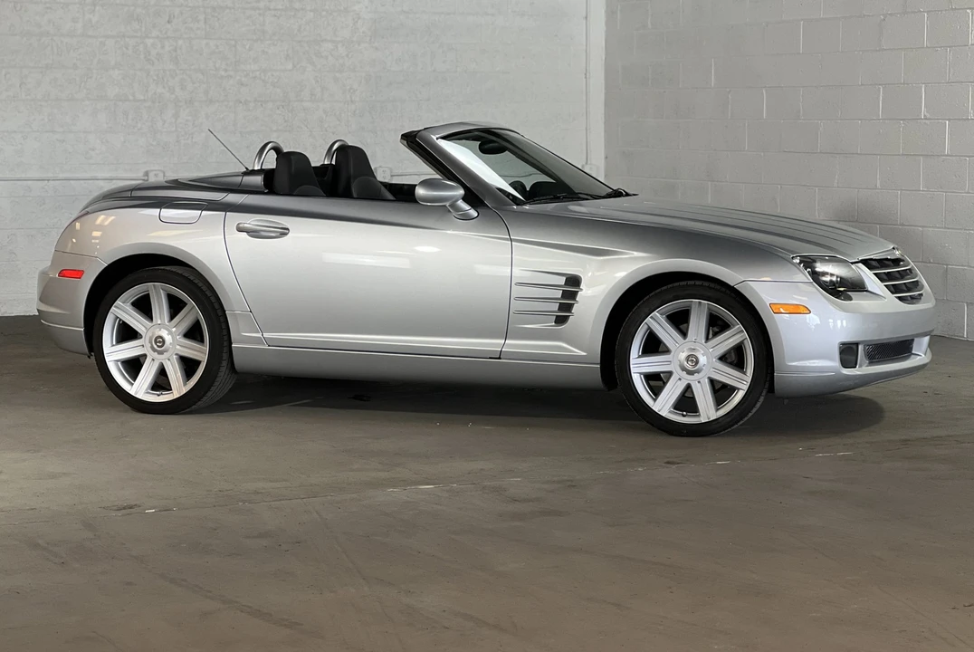 2008 Chrysler Crossfire - Image 11 of 31