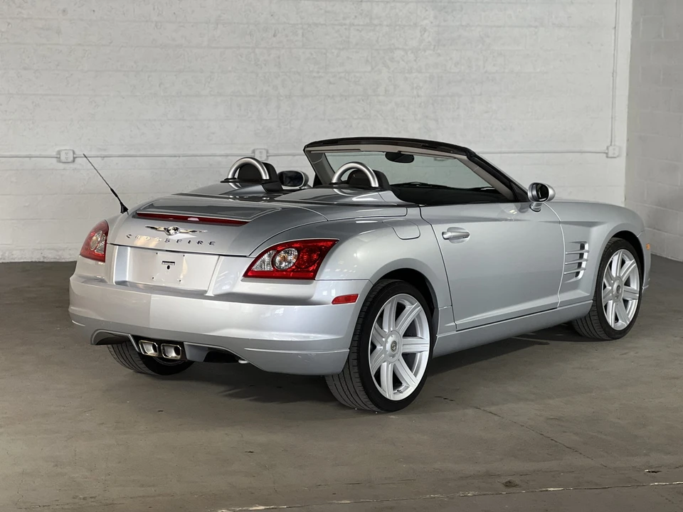 2008 Chrysler Crossfire - Image 19 of 31