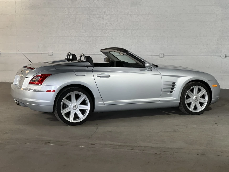 2008 Chrysler Crossfire - Image 14 of 31