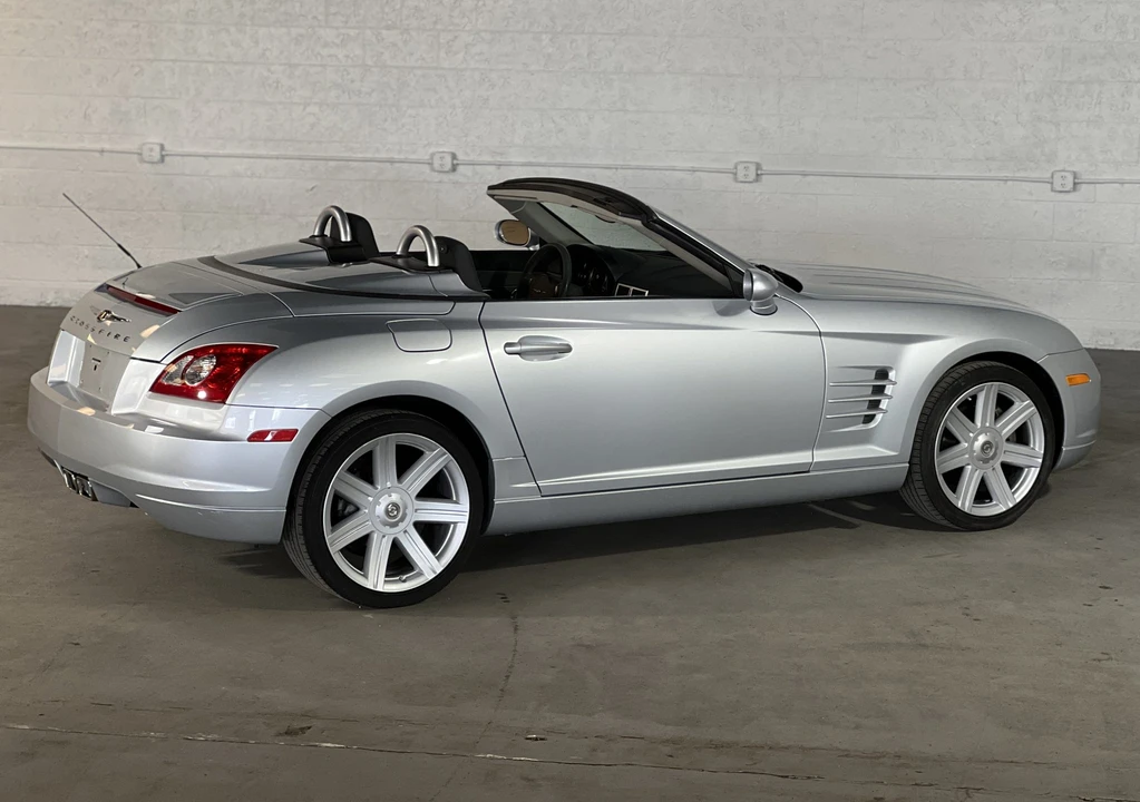 2008 Chrysler Crossfire - Image 16 of 31