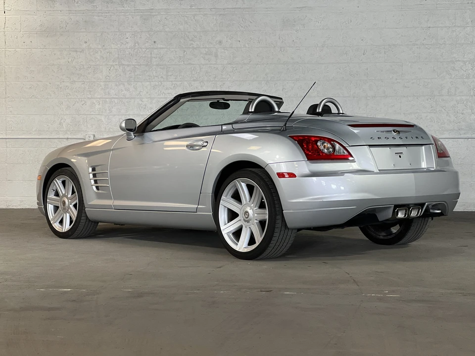 2008 Chrysler Crossfire - Image 22 of 31