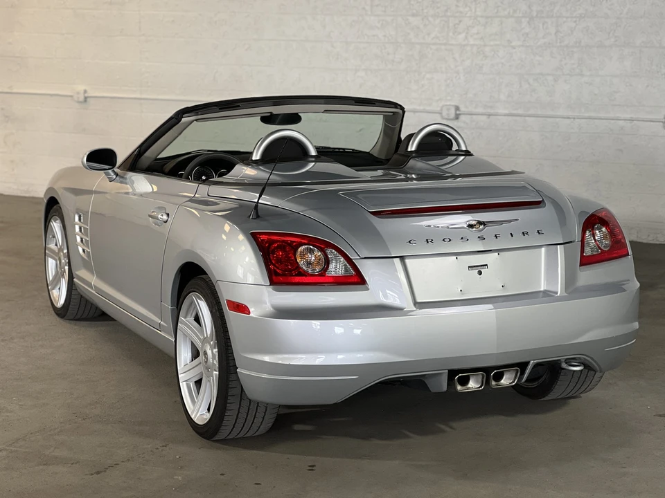 2008 Chrysler Crossfire - Image 20 of 31