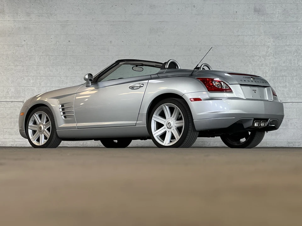 2008 Chrysler Crossfire - Image 23 of 31