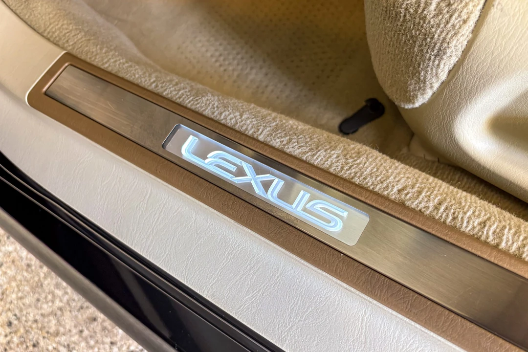 2008 Lexus SC430 - Image 26 of 31
