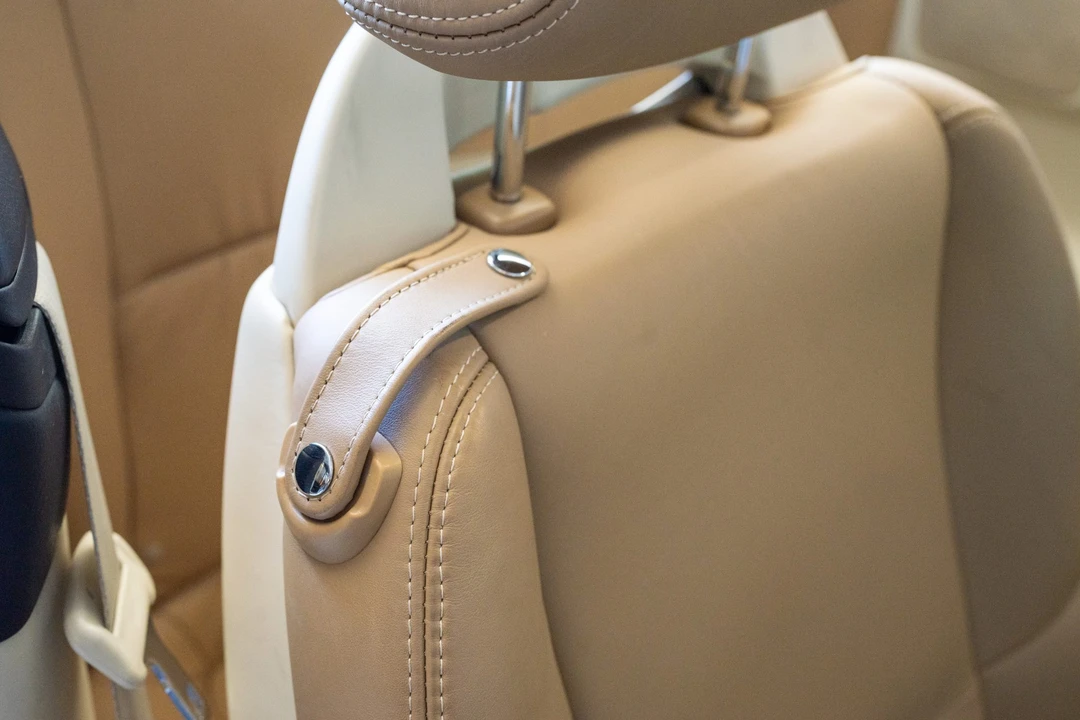 2008 Lexus SC430 - Image 29 of 31