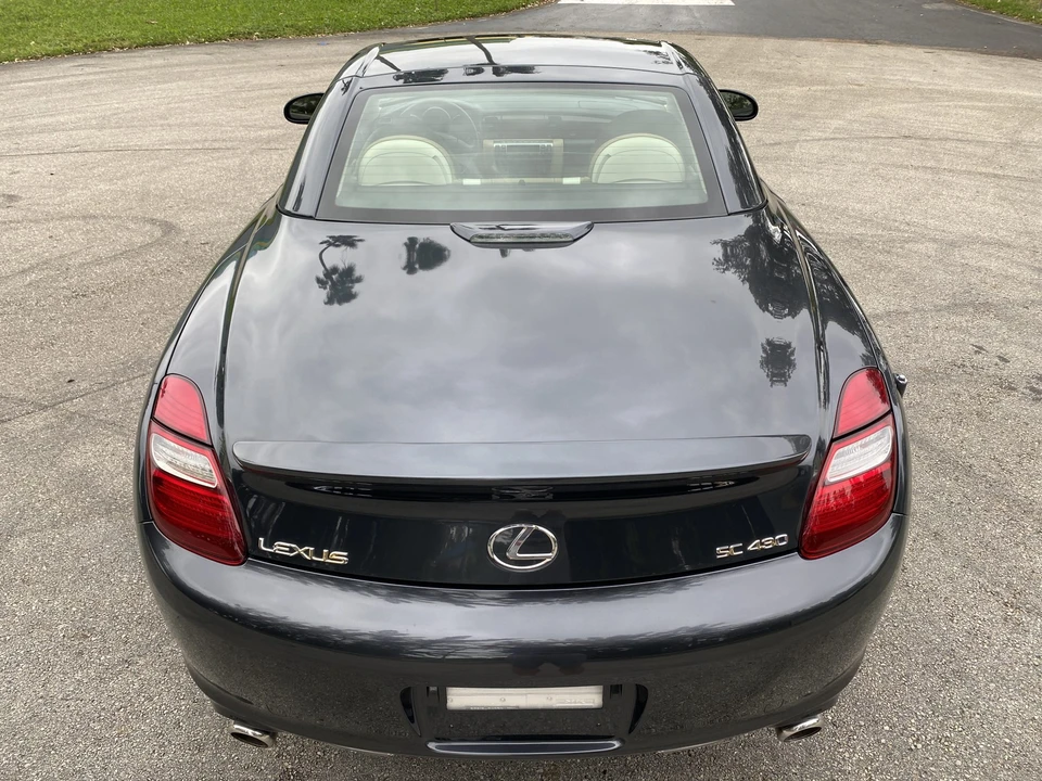 2008 Lexus SC430 - Image 16 of 31