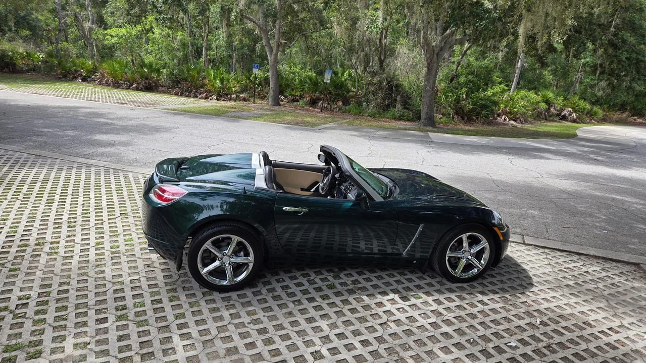 2008 Saturn Sky Red Line - Image 8 of 31