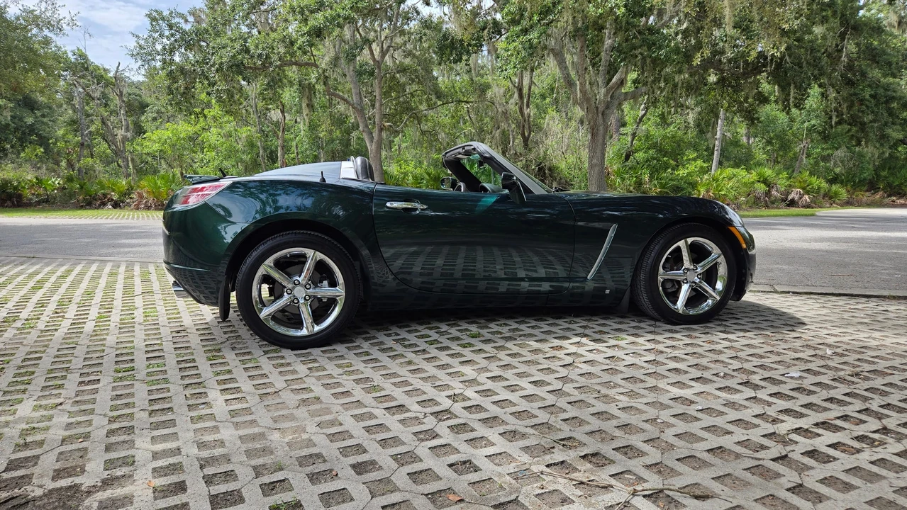 2008 Saturn Sky Red Line - Image 9 of 31