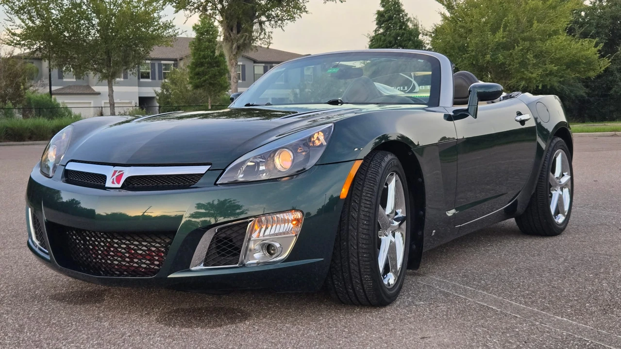 2008 Saturn Sky Red Line - Image 20 of 31