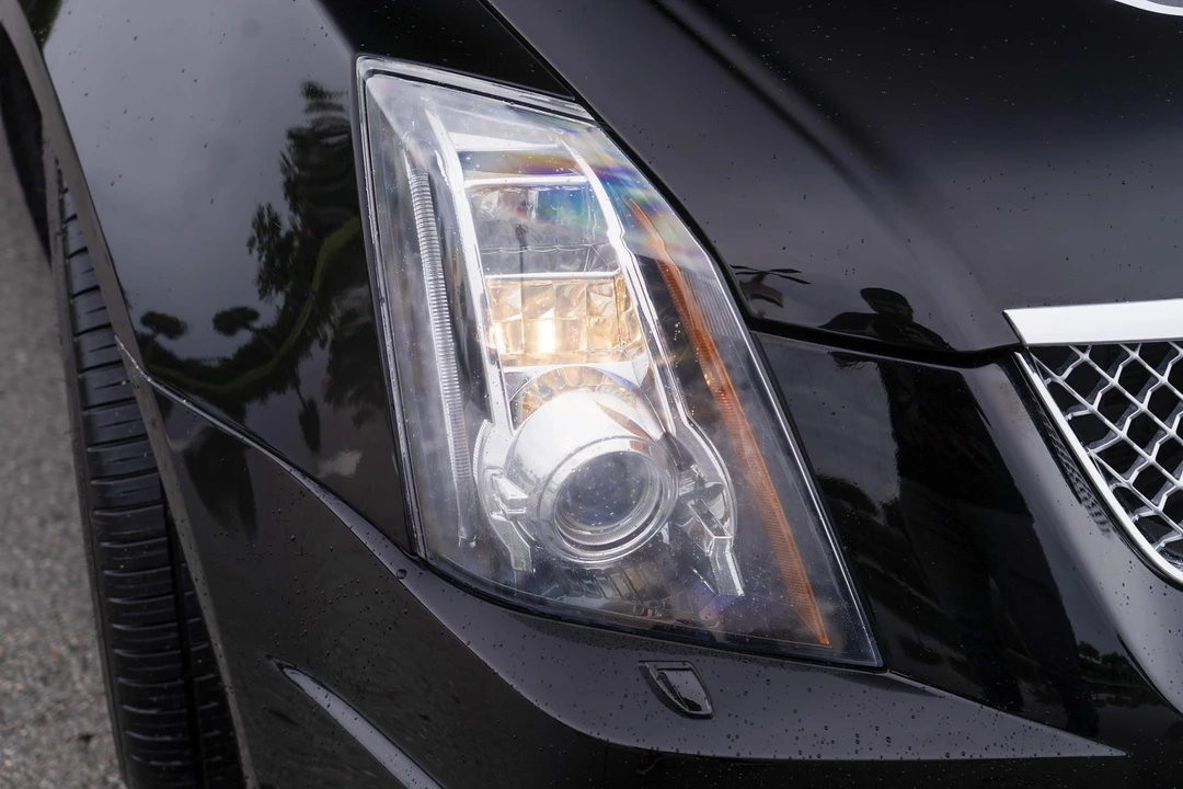 2009 Cadillac CTS-V 2nd Gen - Image 26 of 31