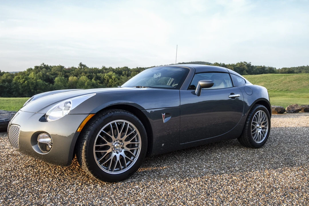 2009 Pontiac Solstice - Image 13 of 31