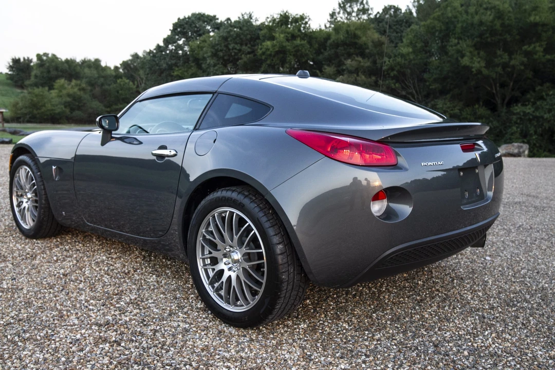 2009 Pontiac Solstice - Image 10 of 31