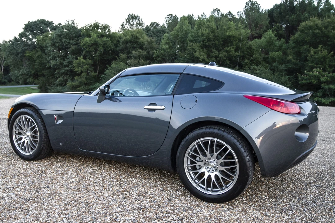2009 Pontiac Solstice - Image 11 of 31