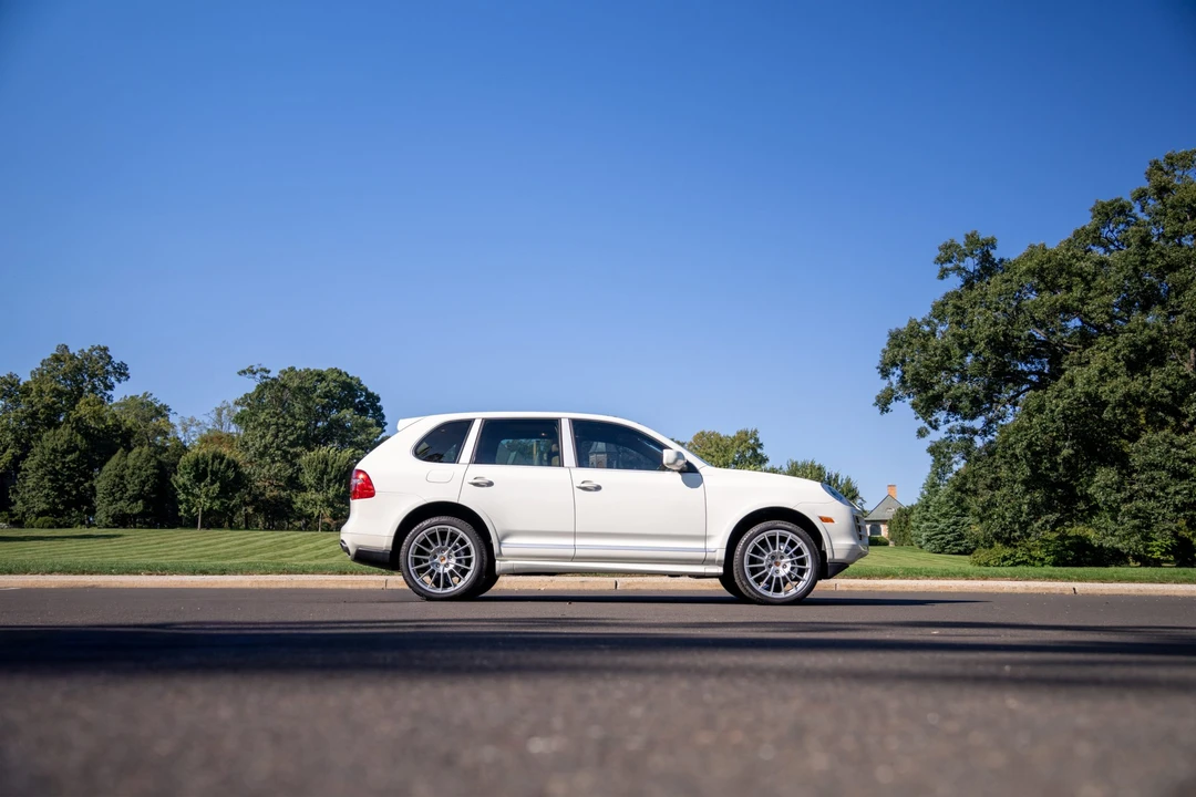 2009 Porsche 955/957 Cayenne - Image 15 of 31
