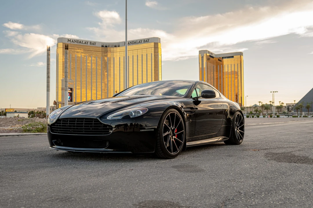 2010 Aston Martin V8 Vantage (2006-2017) - Image 3 of 31