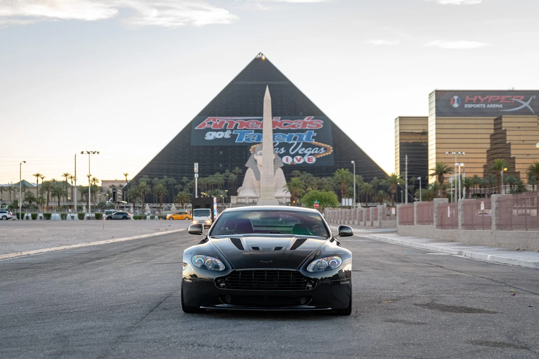 2010 Aston Martin V8 Vantage (2006-2017) - Image 6 of 31
