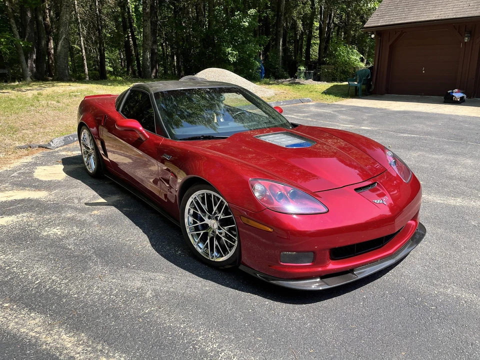 2010 Chevrolet Corvette C6 ZR1 - Image 2 of 31