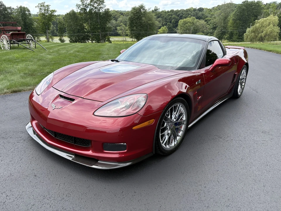 2010 Chevrolet Corvette C6 ZR1 - Image 4 of 31