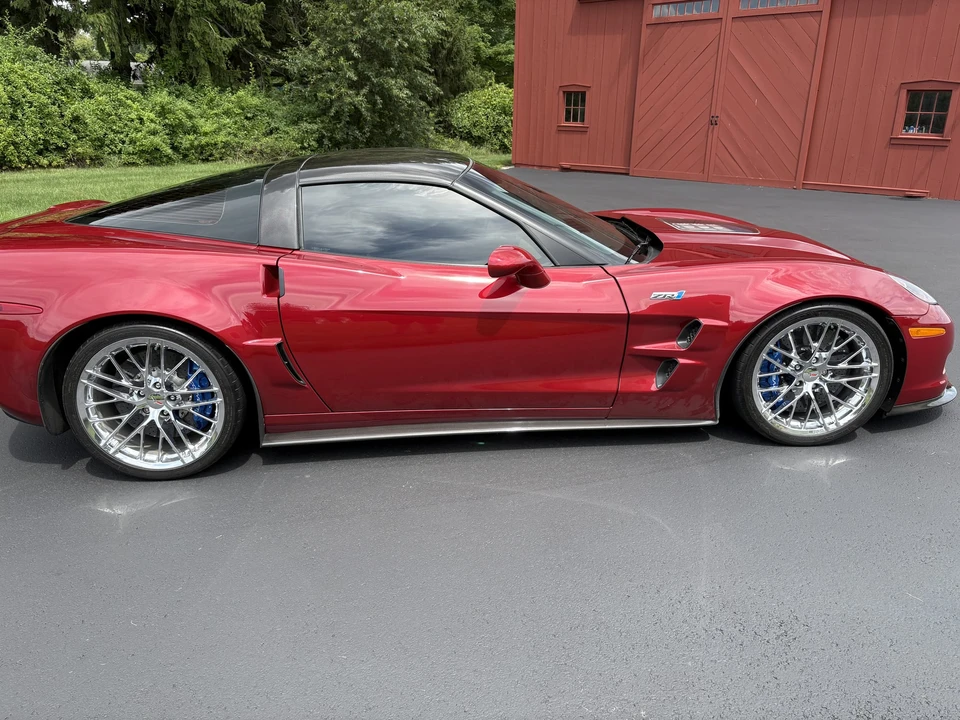 2010 Chevrolet Corvette C6 ZR1 - Image 12 of 31