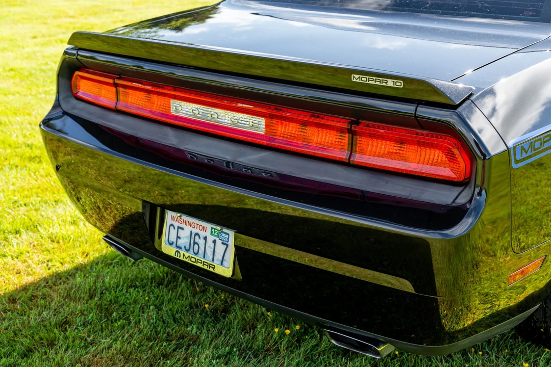 2010 Dodge Challenger 3rd Gen - Image 15 of 31