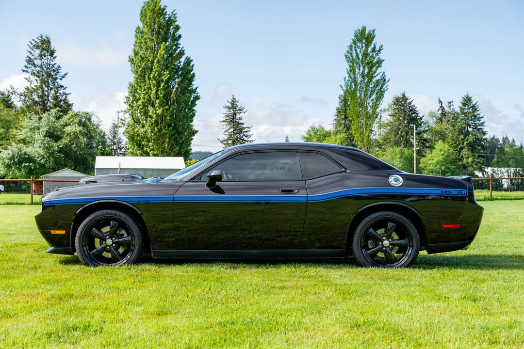 2010 Dodge Challenger 3rd Gen - Image 8 of 31