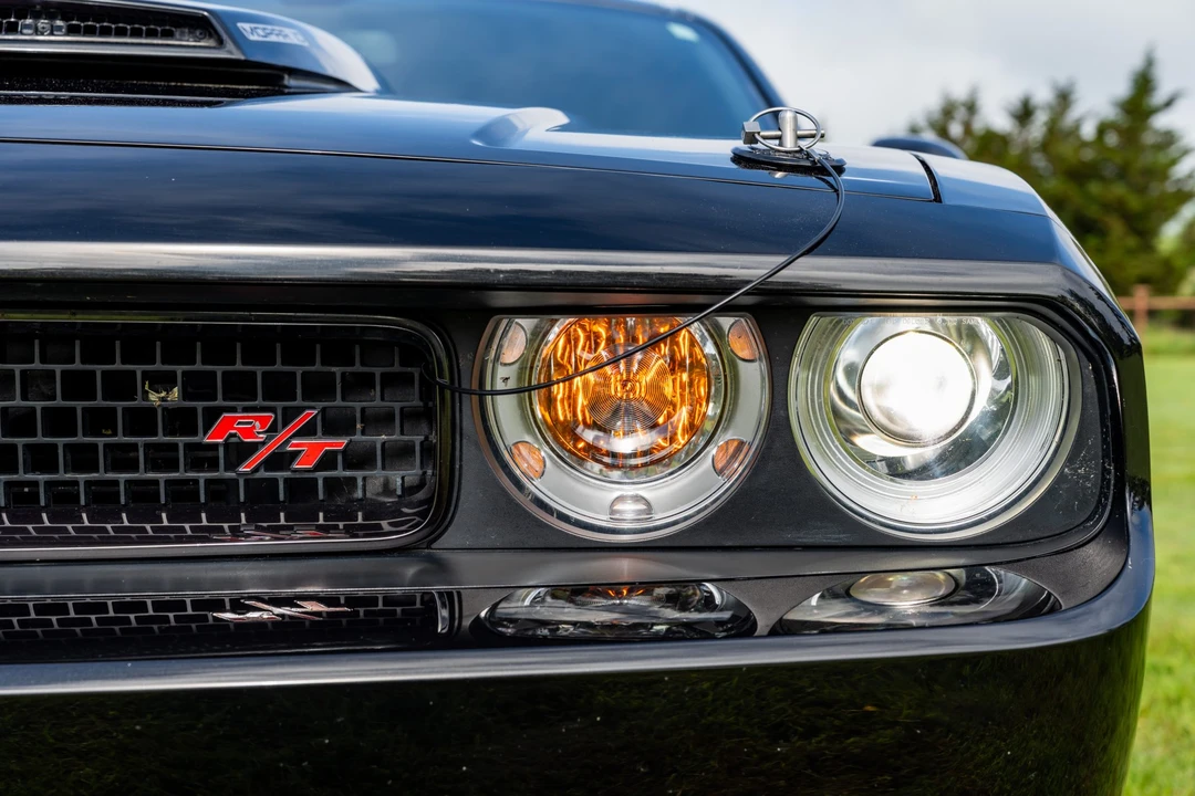 2010 Dodge Challenger 3rd Gen - Image 12 of 31