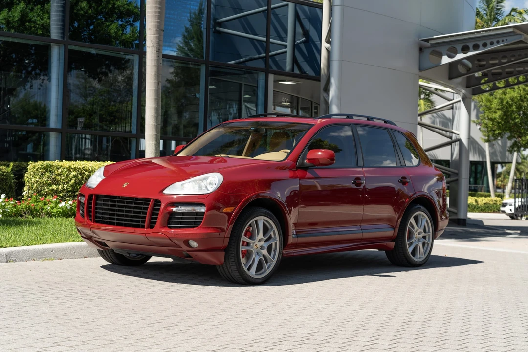 2010 Porsche 955/957 Cayenne GTS - Image 4 of 31