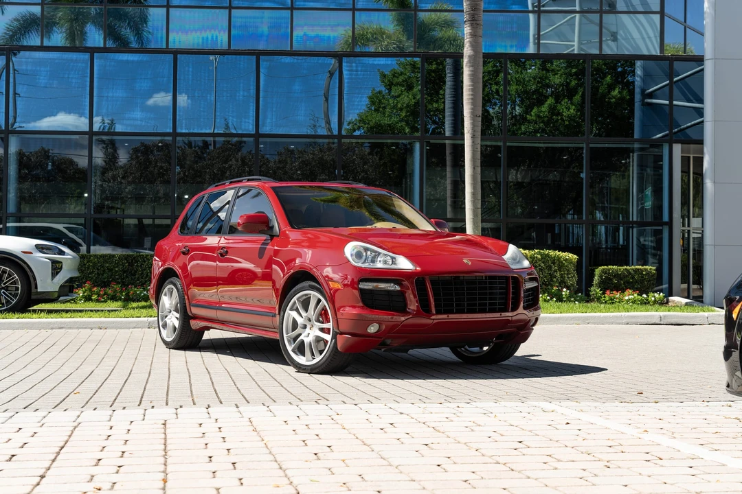 2010 Porsche 955/957 Cayenne GTS - Image 16 of 31