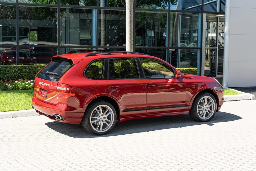 2010 Porsche 955/957 Cayenne GTS - Image 24 of 31