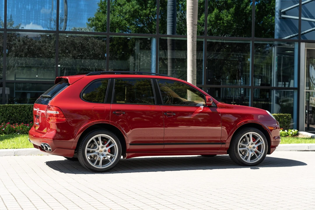 2010 Porsche 955/957 Cayenne GTS - Image 23 of 31