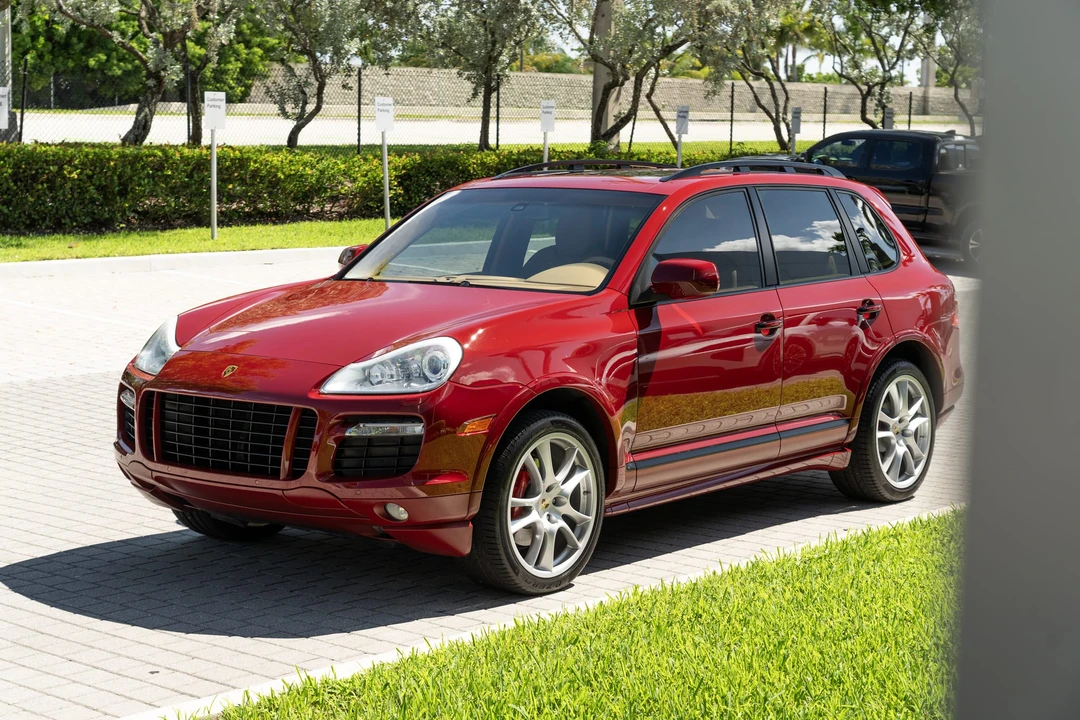 2010 Porsche 955/957 Cayenne GTS - Image 7 of 31