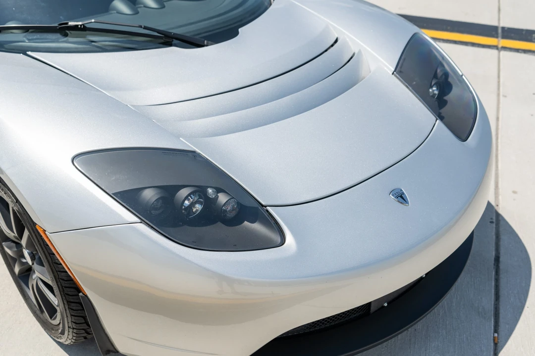 2010 Tesla Roadster - Image 18 of 31