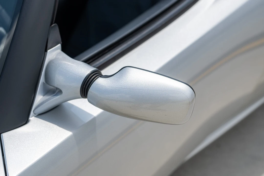 2010 Tesla Roadster - Image 25 of 31