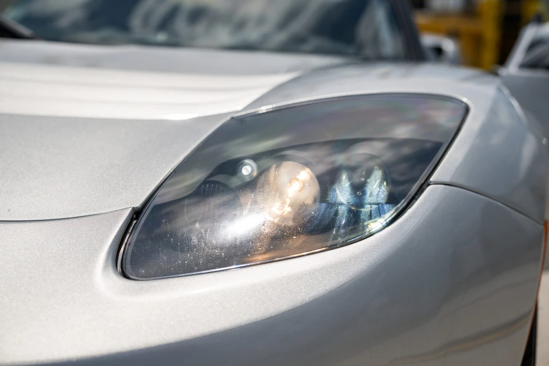 2010 Tesla Roadster - Image 24 of 31