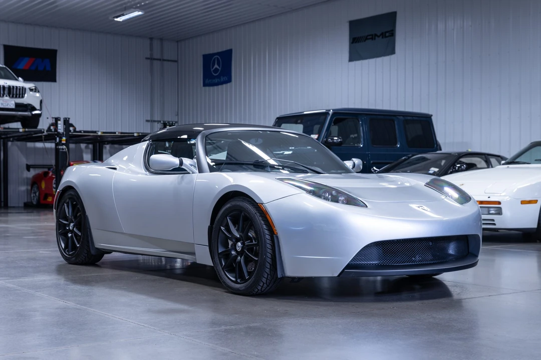 2010 Tesla Roadster - Image 8 of 31