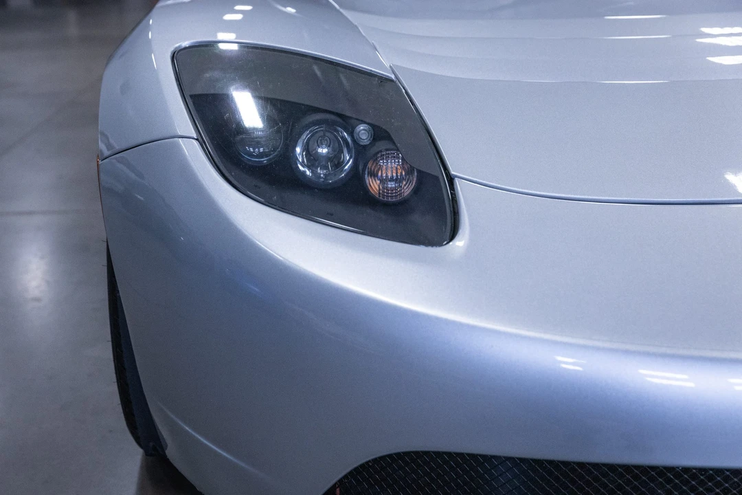 2010 Tesla Roadster - Image 18 of 31