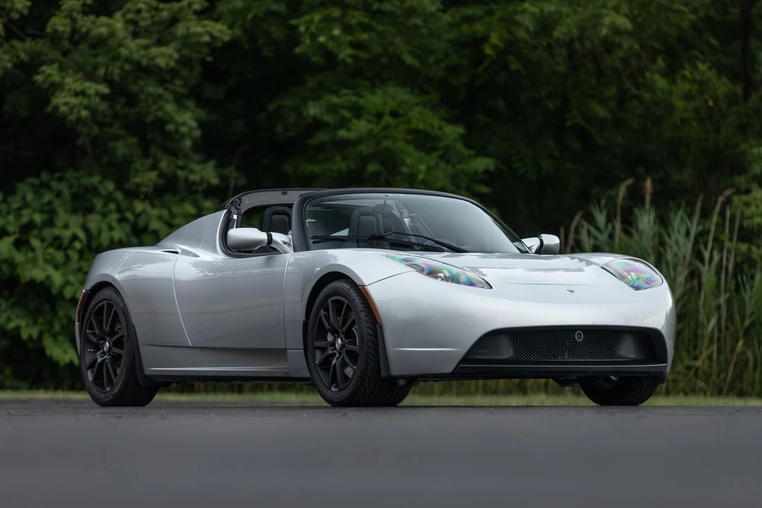 2010 Tesla Roadster - Image 10 of 31