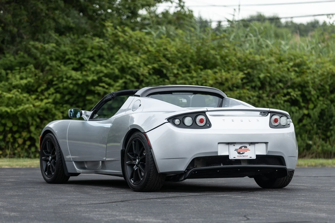 2010 Tesla Roadster - Image 14 of 31