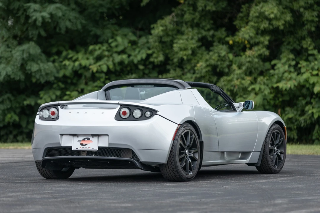 2010 Tesla Roadster - Image 17 of 31