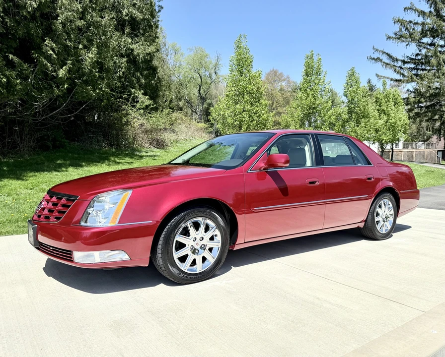 2011 Cadillac DTS - Image 21 of 31