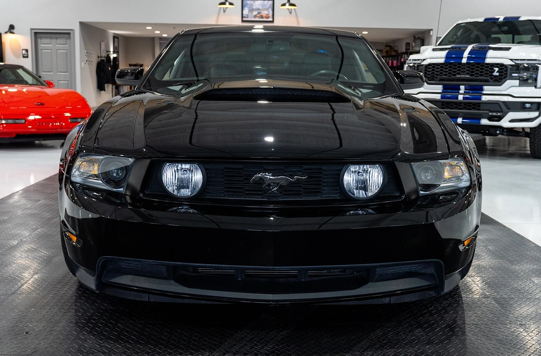 2011 Ford S197 Mustang GT - Image 15 of 31
