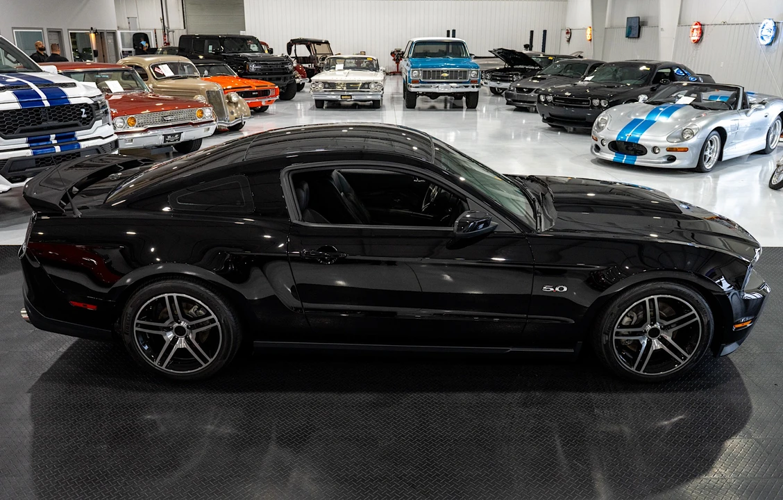 2011 Ford S197 Mustang GT - Image 12 of 31