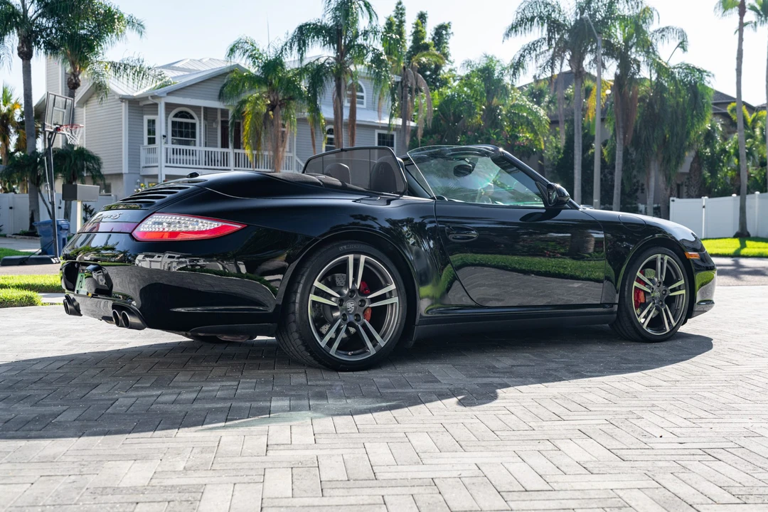2011 Porsche 997 Carrera 4S - Image 10 of 31