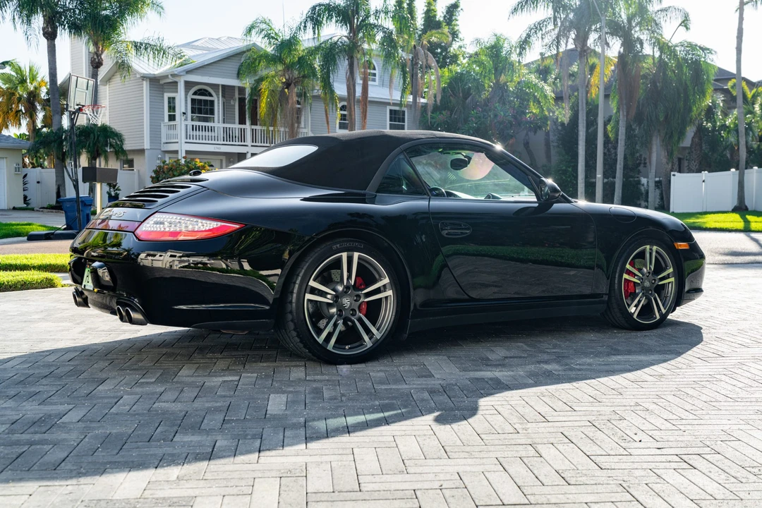 2011 Porsche 997 Carrera 4S - Image 11 of 31