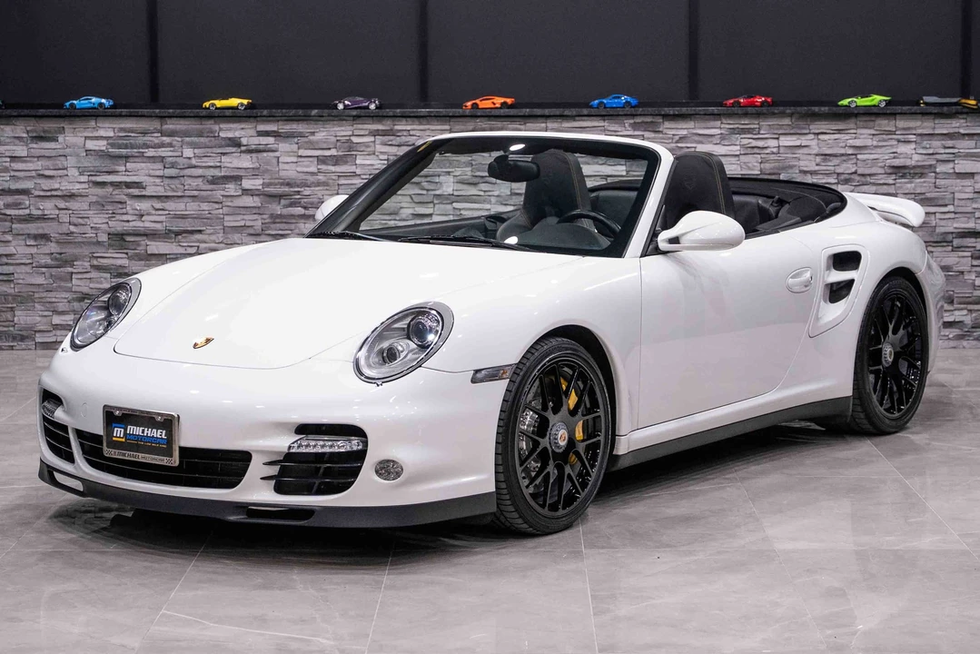 2011 Porsche 997 Turbo S - Image 13 of 31