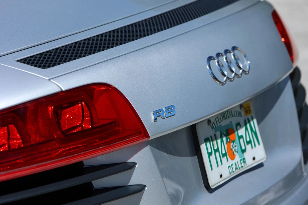 2012 Audi 42 R8 - Image 25 of 31