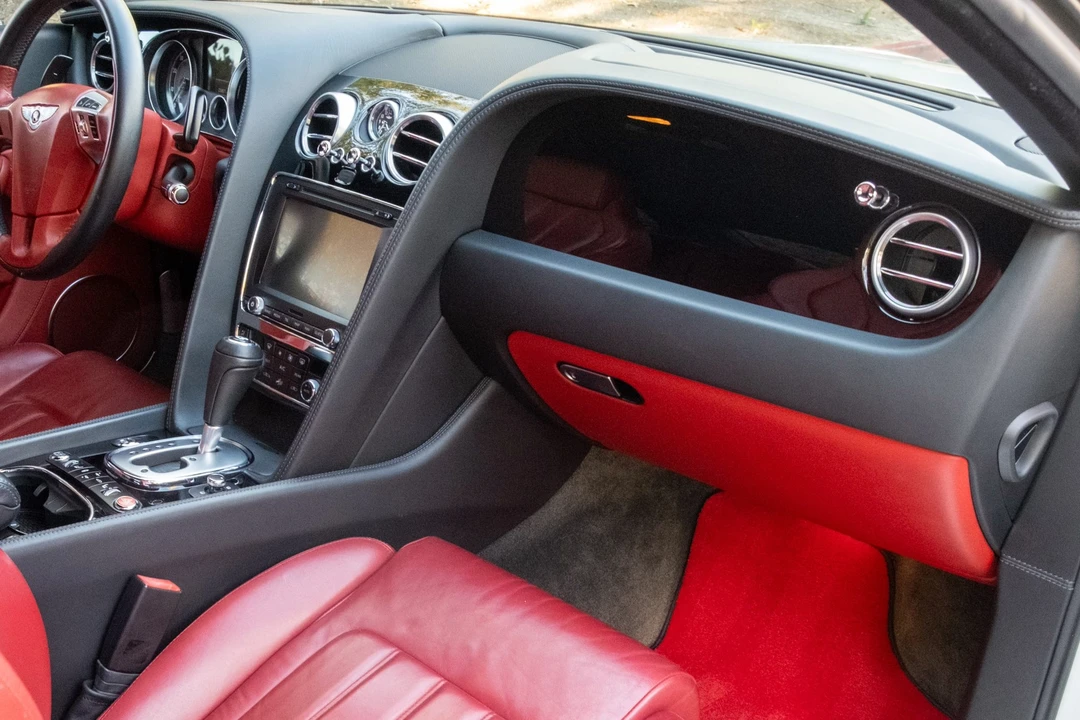 2012 Bentley Continental GT 2nd Gen - Image 24 of 31