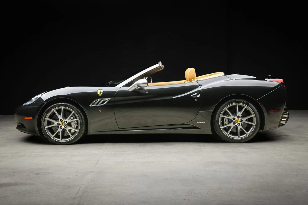 2012 Ferrari California - Image 8 of 31