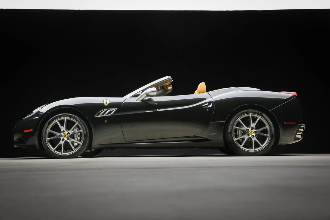 2012 Ferrari California - Image 9 of 31